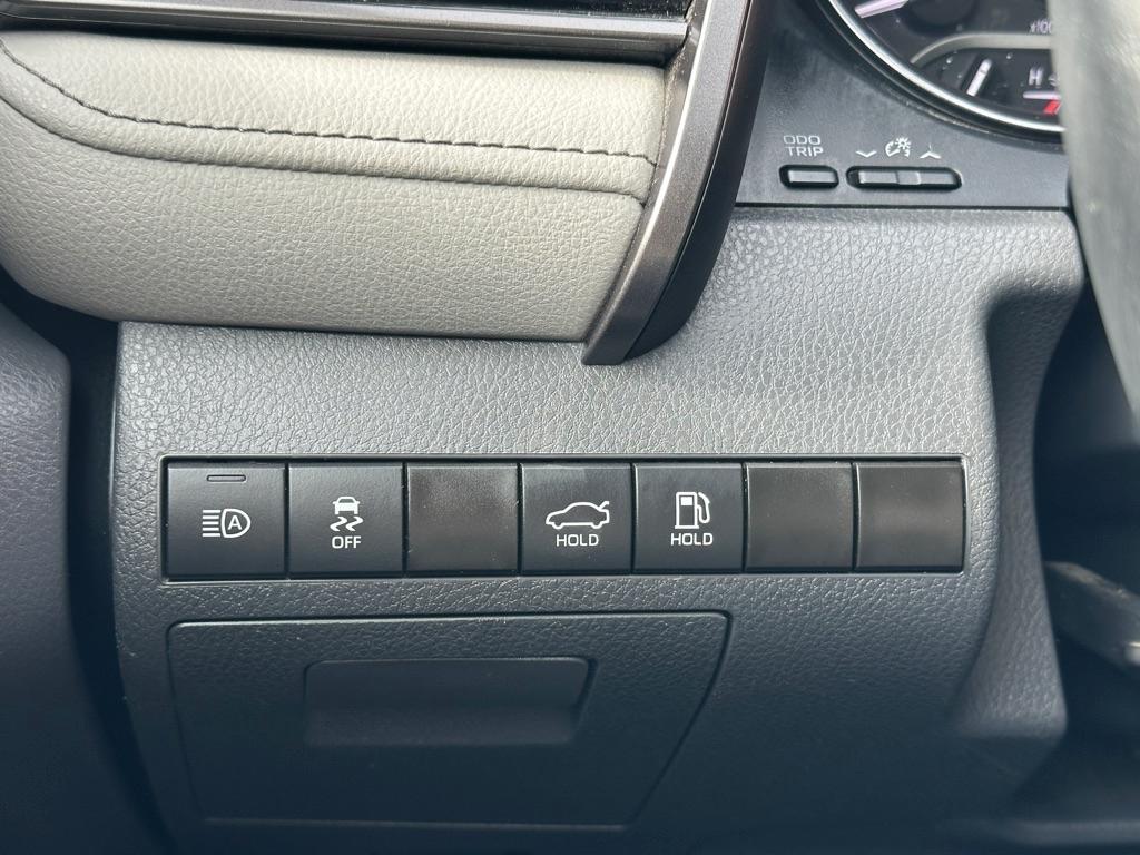 Toyota Camry SE Auto AWD (Natl) 2023