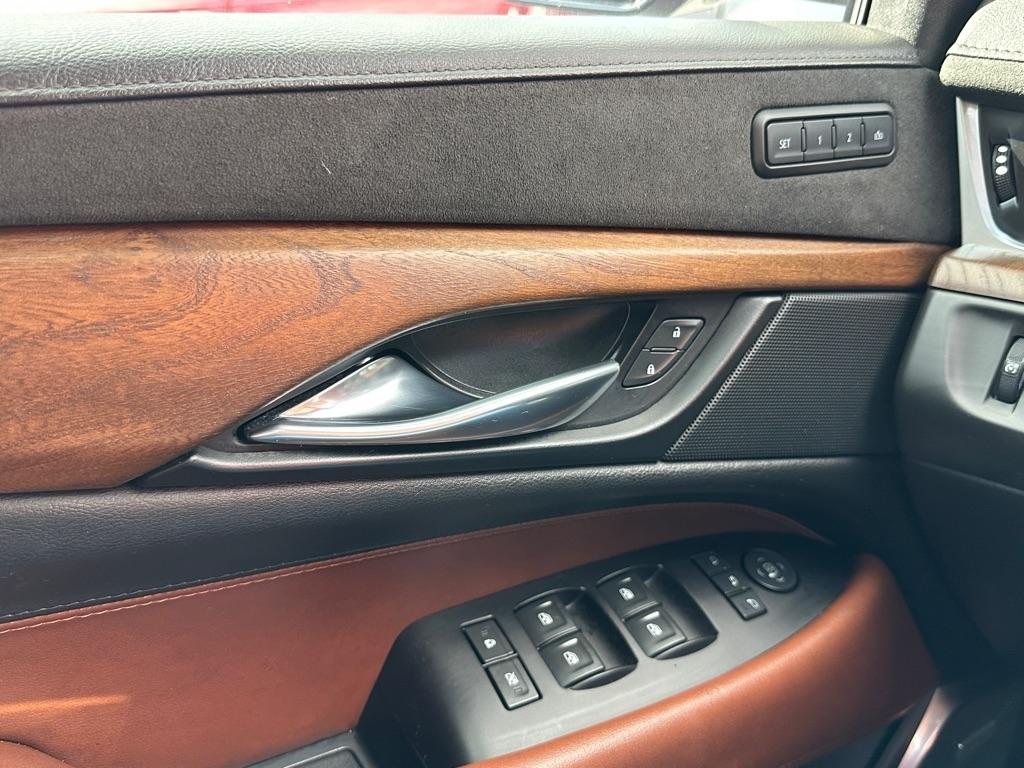 Cadillac Escalade 4WD 4dr Premium Luxury 2020