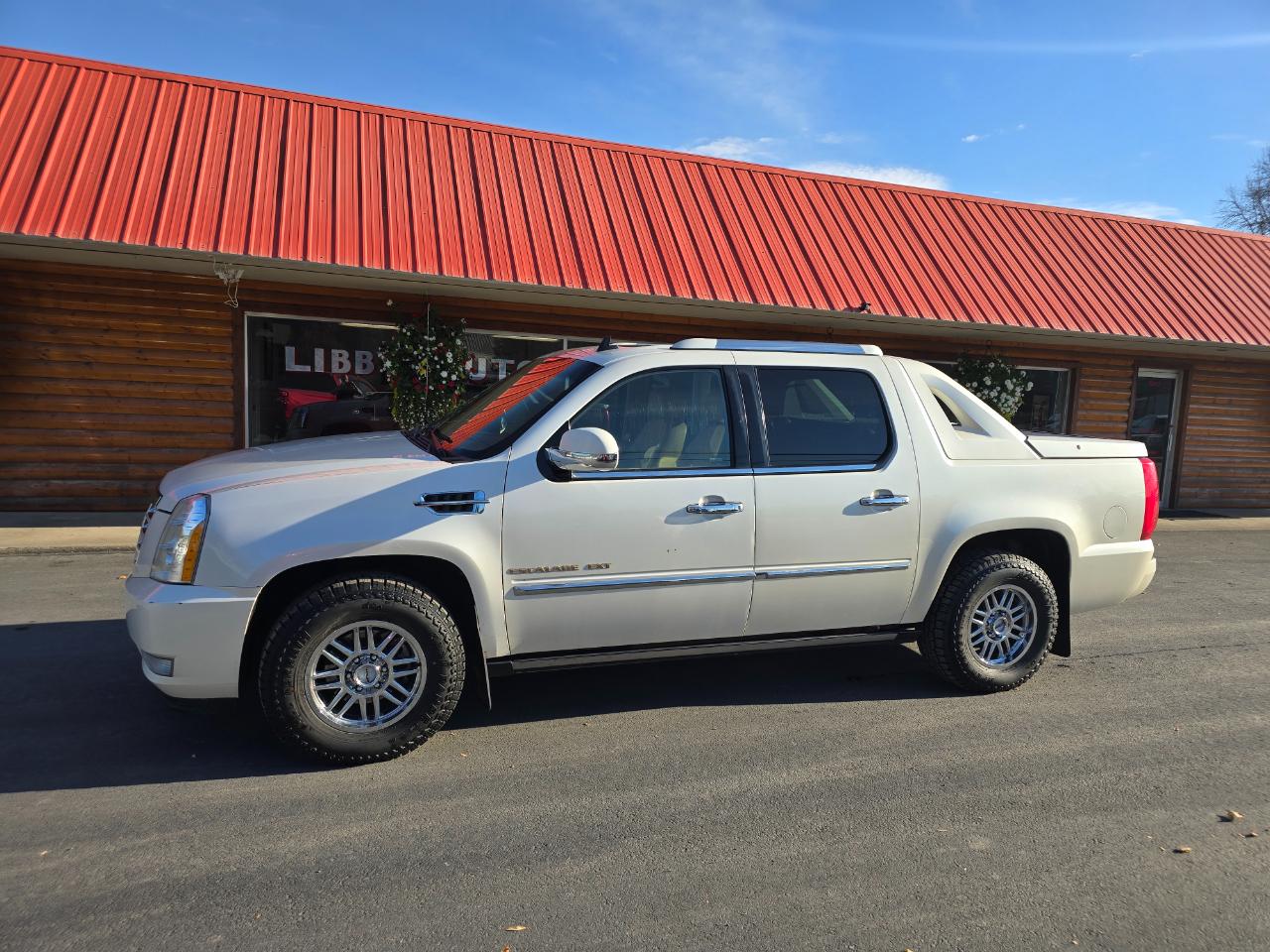 2012 Cadillac Escalade EXT AWD 4dr Premium