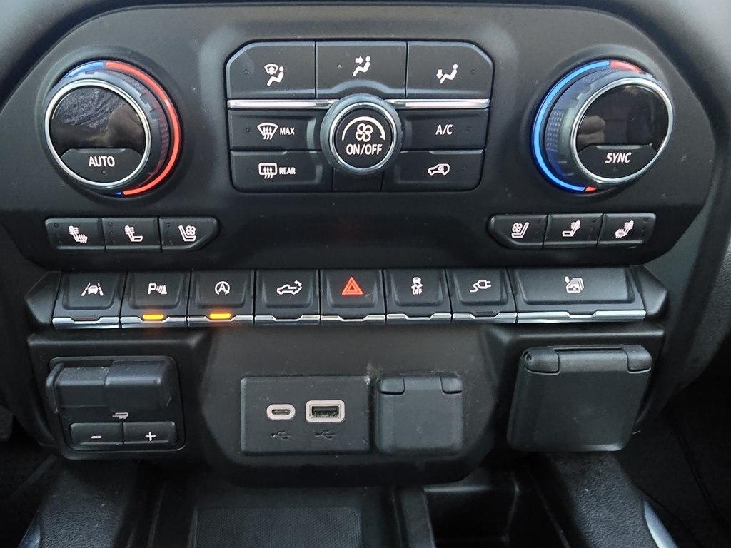 Chevrolet Silverado 1500 High Country Crew Cab Short Box 4WD 2021