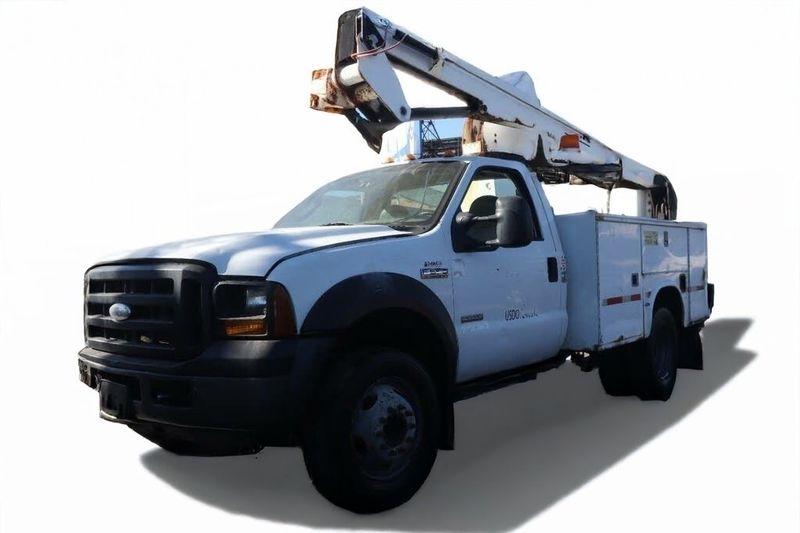 2006 Ford F-550 