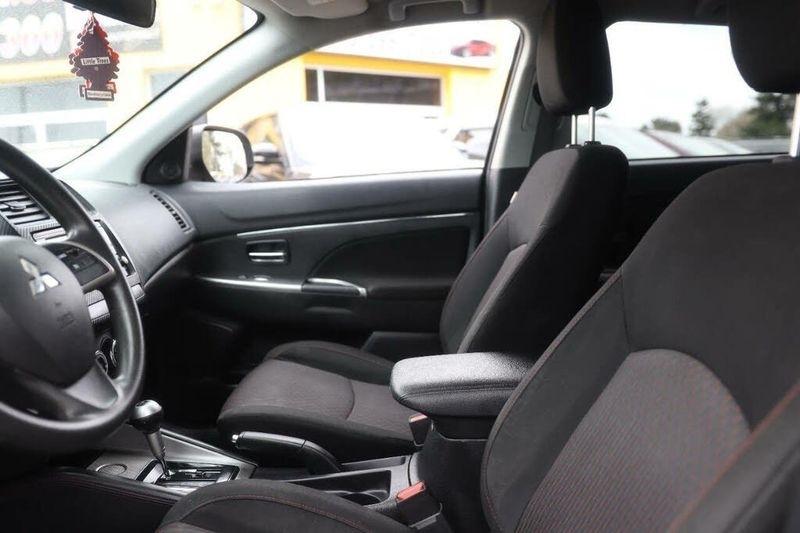 Mitsubishi Outlander Sport 2.0 ES 5M 2018