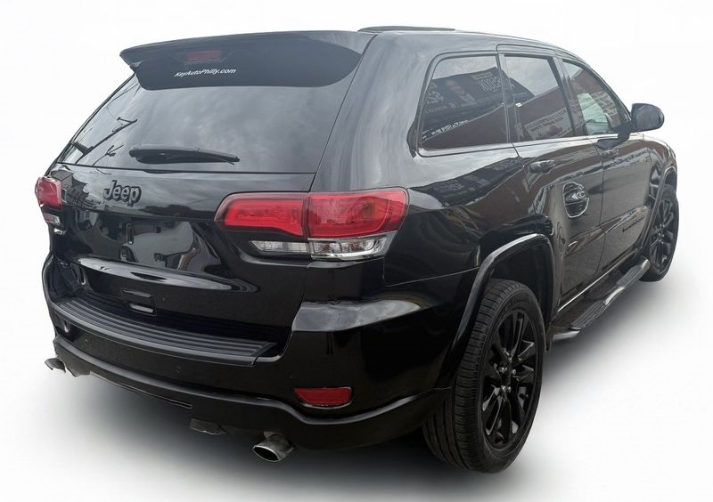 Jeep Grand Cherokee Laredo E 4WD 2021 Jeep Grand Cherokee Laredo E 4WD 2021