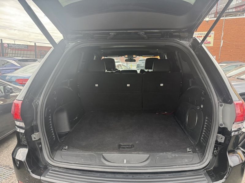 Jeep Grand Cherokee Laredo E 4WD 2021 Jeep Grand Cherokee Laredo E 4WD 2021