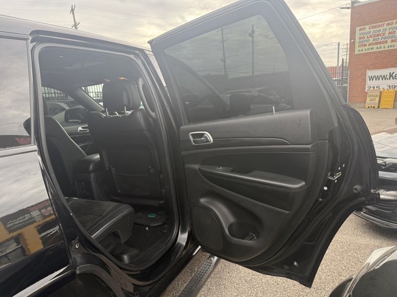 Jeep Grand Cherokee Laredo E 4WD 2021 Jeep Grand Cherokee Laredo E 4WD 2021