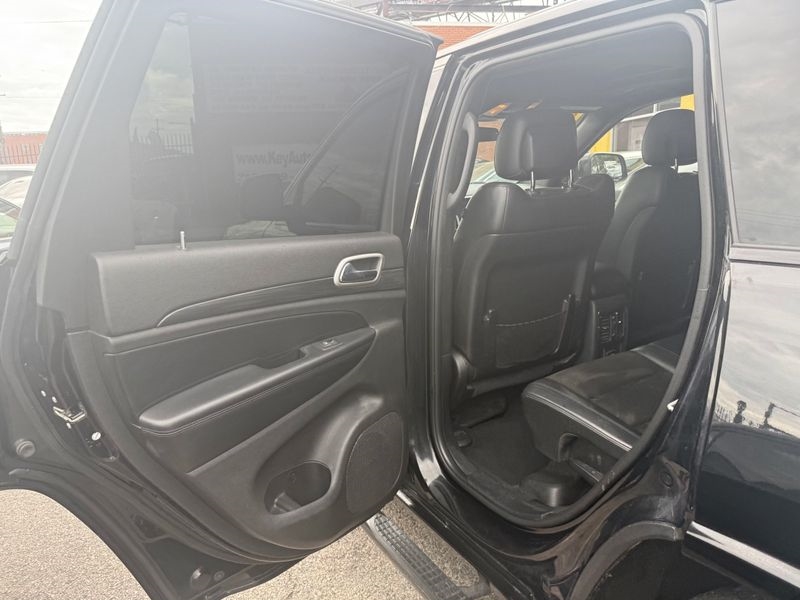 Jeep Grand Cherokee Laredo E 4WD 2021 Jeep Grand Cherokee Laredo E 4WD 2021