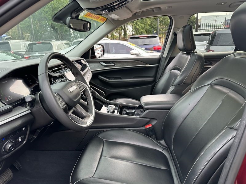 Jeep Grand Cherokee 4xe Base 2023 Jeep Grand Cherokee 4xe Base 2023