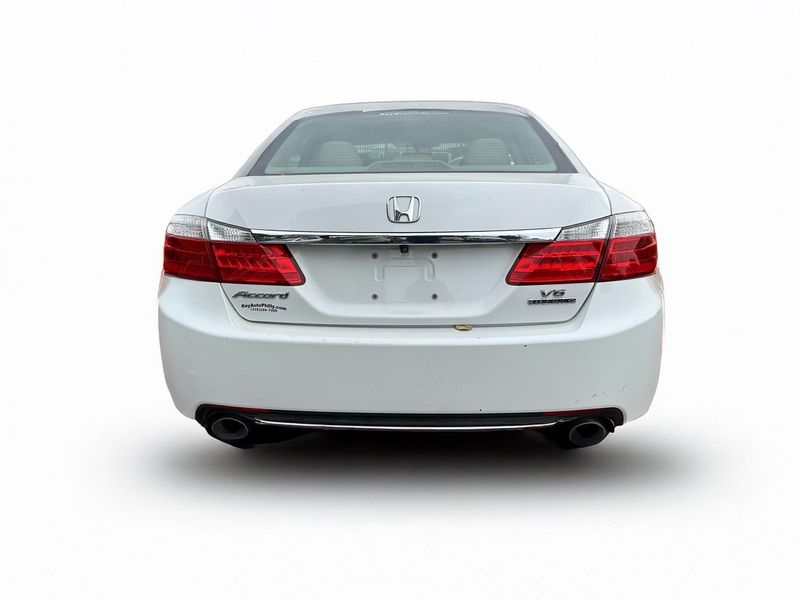 Honda Accord Touring V6 Sedan 2015 Honda Accord Touring V6 Sedan 2015