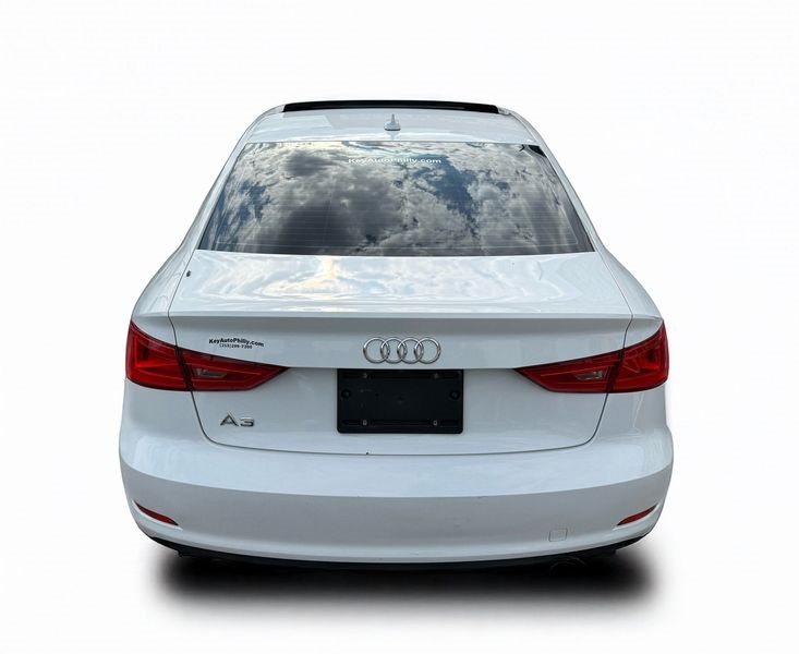Audi A3 1.8T Premium FWD S tronic 2015 Audi A3 1.8T Premium FWD S tronic 2015