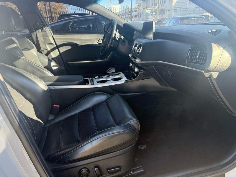 Kia Stinger GT2 AWD 2018