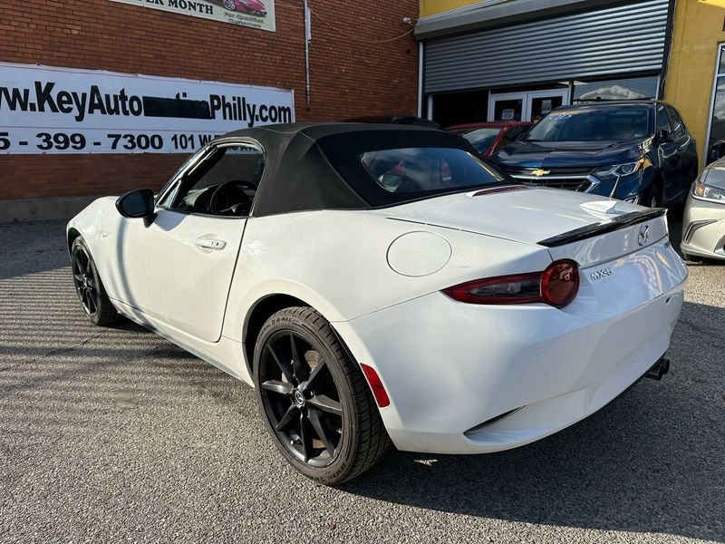 Mazda MX-5 Miata Club 6AT 2020