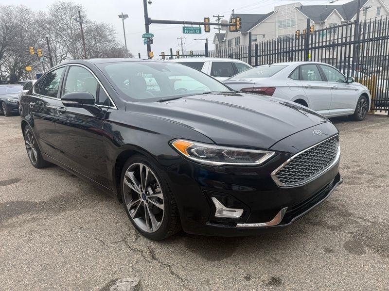 Ford Fusion Titanium 2020