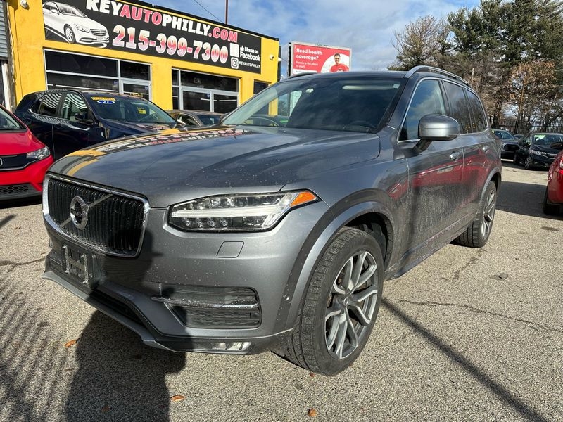 2016 Volvo XC90 Momentum's photo