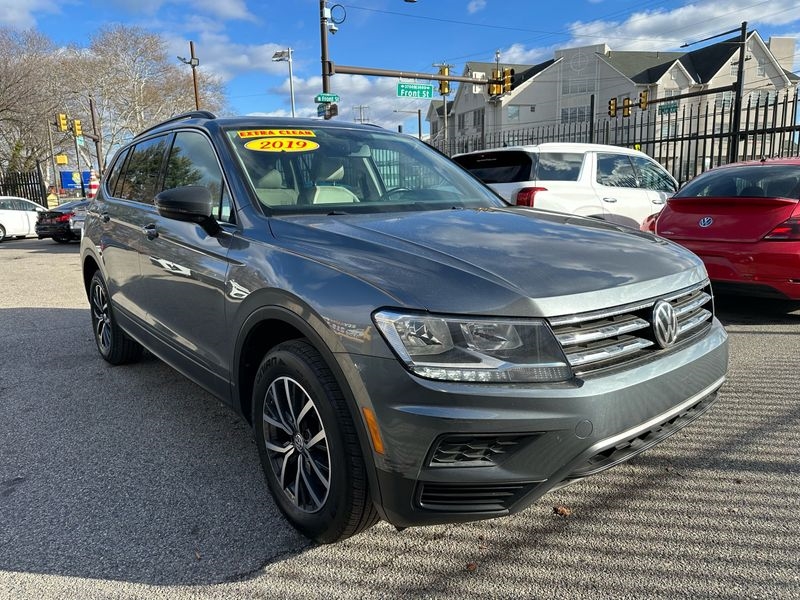 Volkswagen Tiguan SE 2019