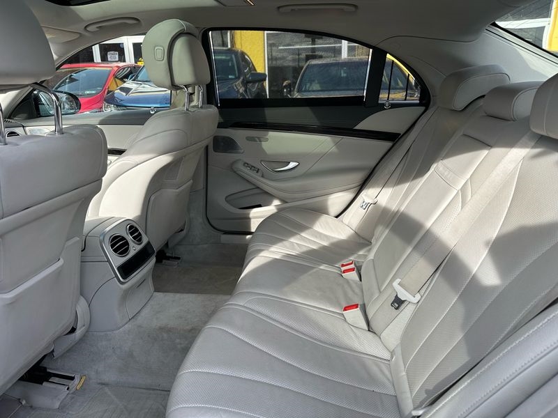 Mercedes-Benz S-Class S550 4MATIC 2015