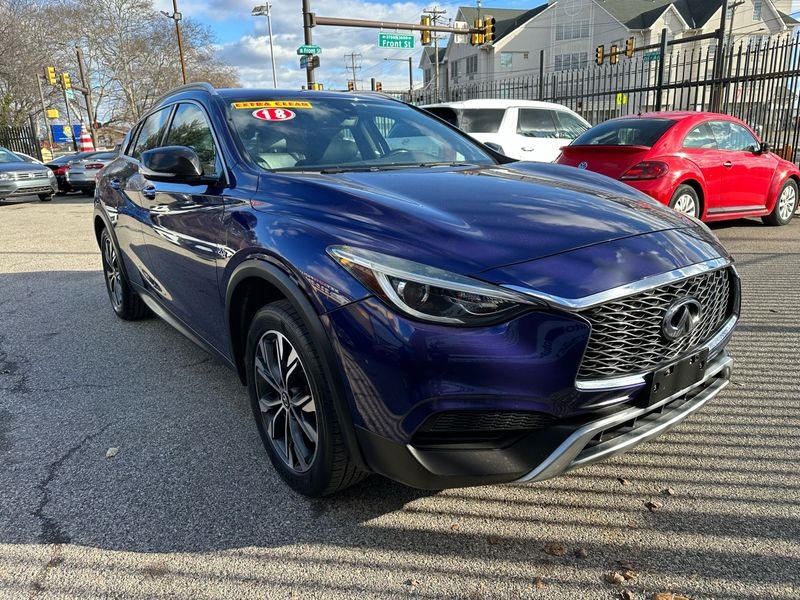 Infiniti QX30 Luxury AWD 2018