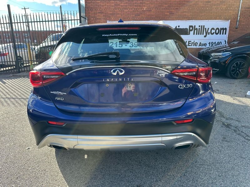Infiniti QX30 Luxury AWD 2018