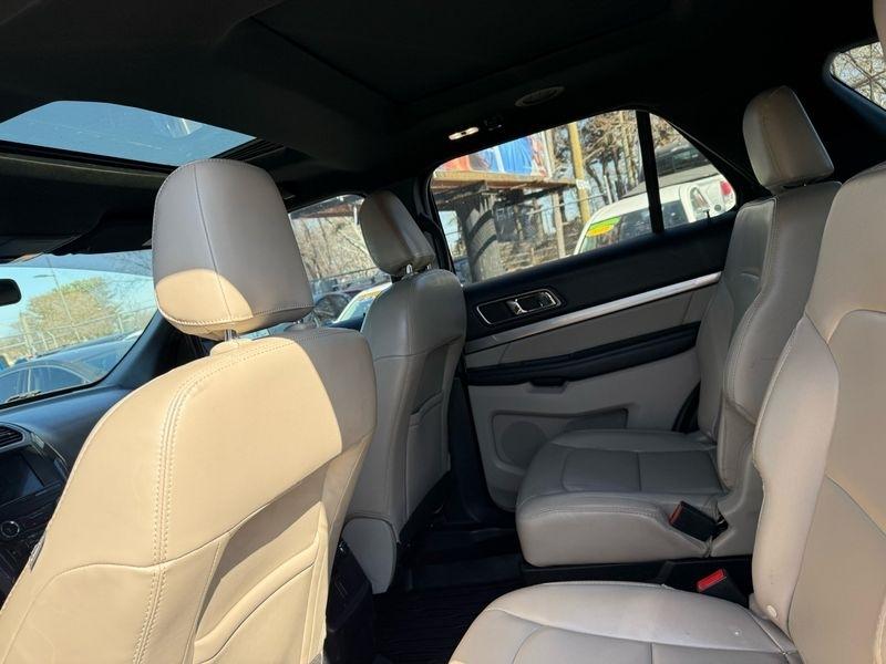 Ford Explorer XLT 4WD 2019