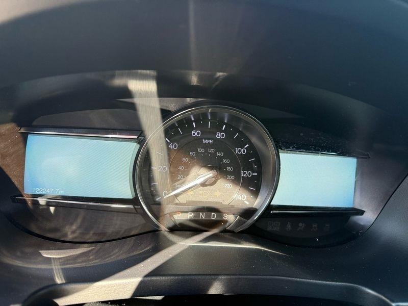 Ford Explorer XLT 4WD 2019