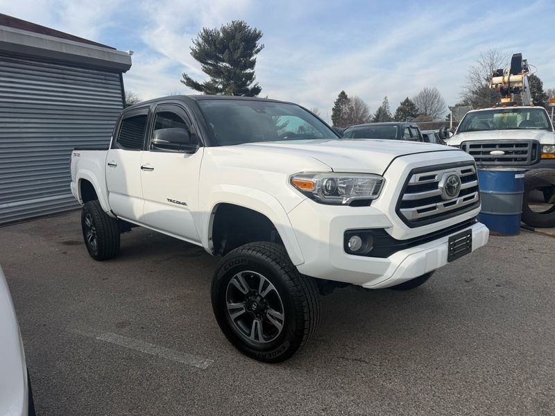 Toyota Tacoma Limited Double Cab V6 6AT 4WD 2018