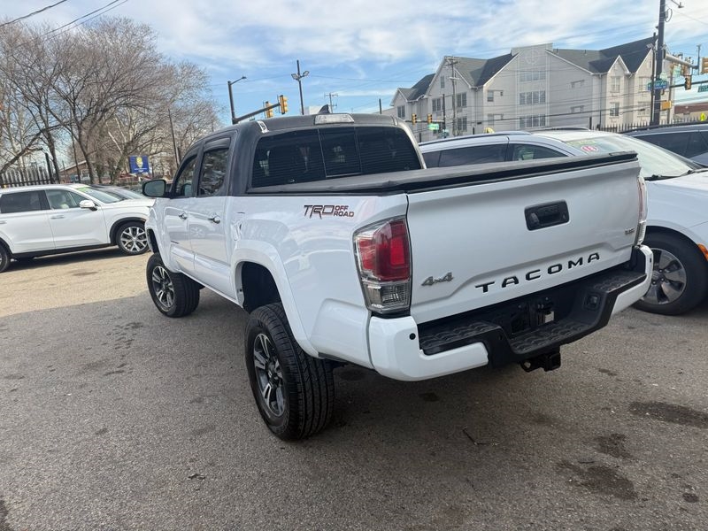Toyota Tacoma Limited Double Cab V6 6AT 4WD 2018