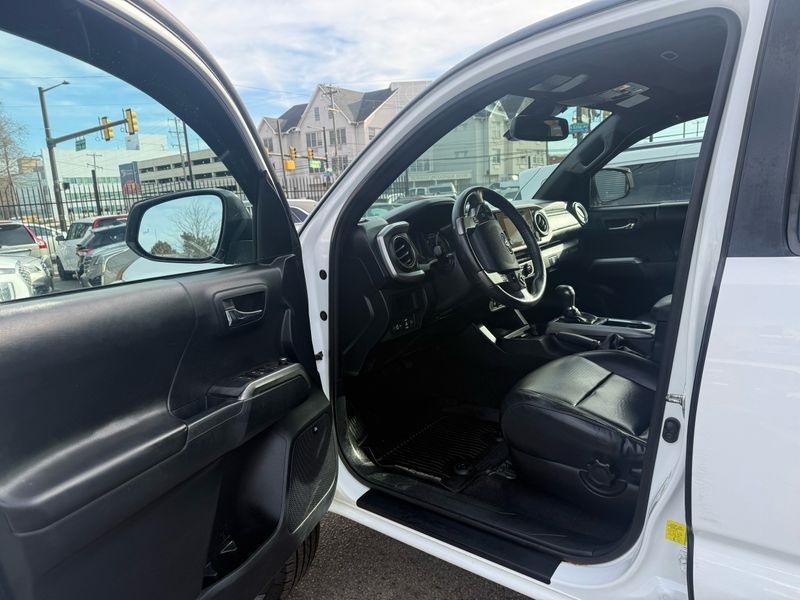 Toyota Tacoma Limited Double Cab V6 6AT 4WD 2018