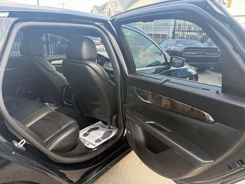 Cadillac CT6 3.6L Luxury AWD 2017