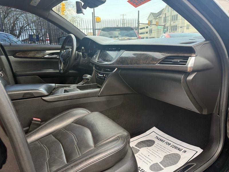 Cadillac CT6 3.6L Luxury AWD 2017