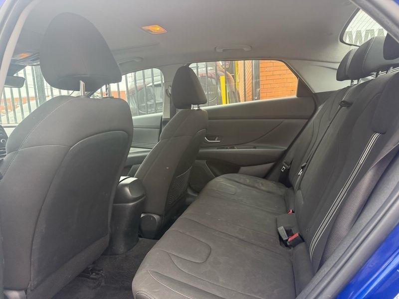 Hyundai Elantra SEL 2022