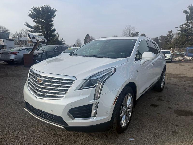 2017 Cadillac XT5 Platinum AWD