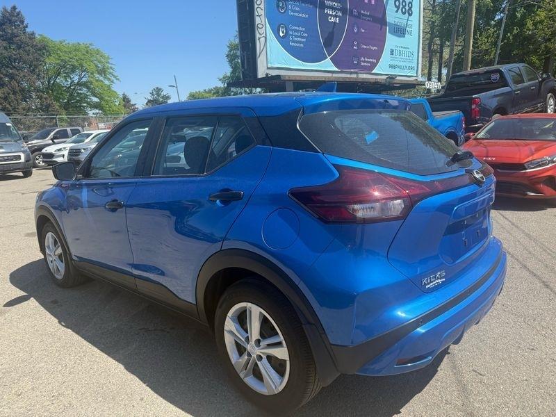 Nissan Kicks S 2025