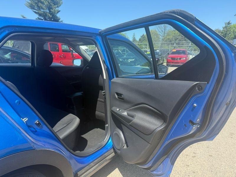 Nissan Kicks S 2025