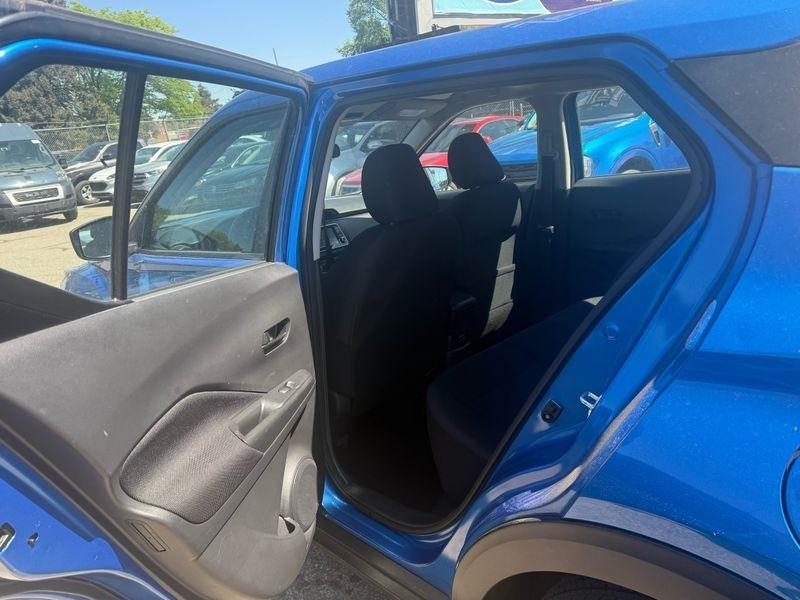 Nissan Kicks S 2025