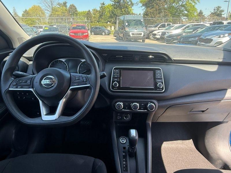 Nissan Kicks S 2025