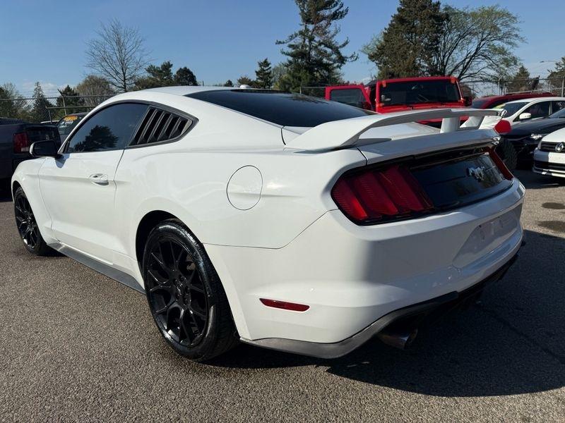 Ford Mustang EcoBoost Coupe 2019