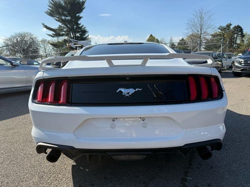 Ford Mustang EcoBoost Coupe 2019