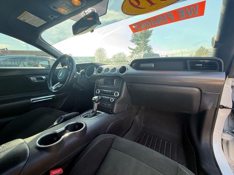 Ford Mustang EcoBoost Coupe 2019