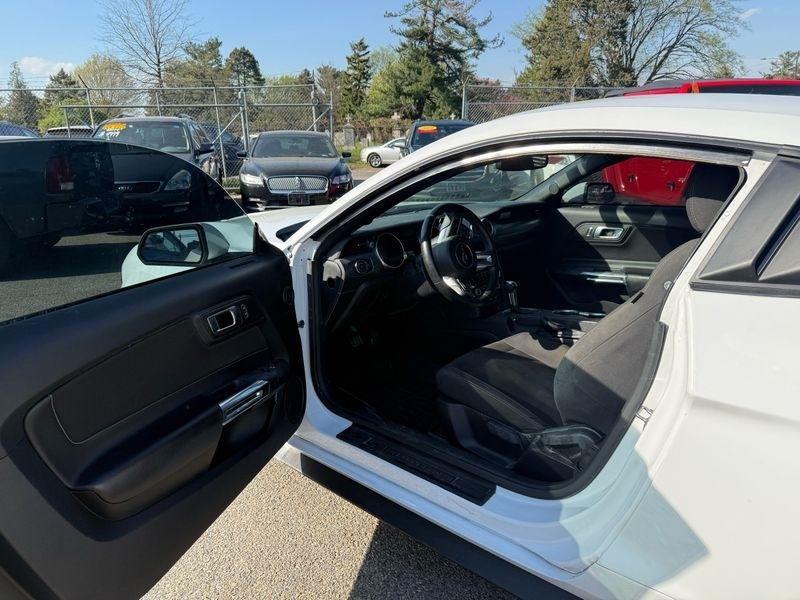 Ford Mustang EcoBoost Coupe 2019