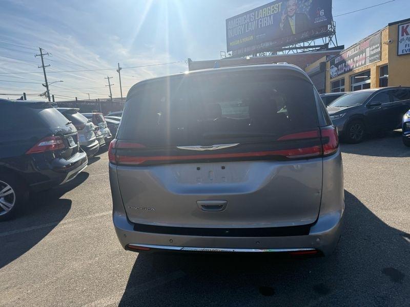 Chrysler Pacifica Touring-L 2021