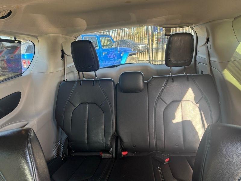 Chrysler Pacifica Touring-L 2021