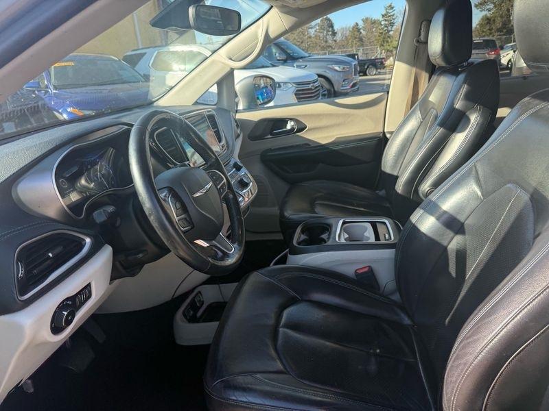 Chrysler Pacifica Touring-L 2021