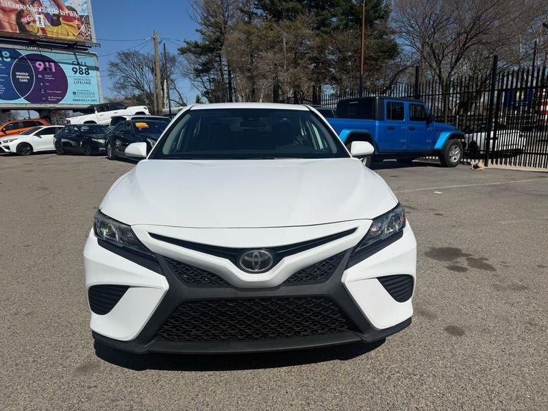 Toyota Camry SE 2019