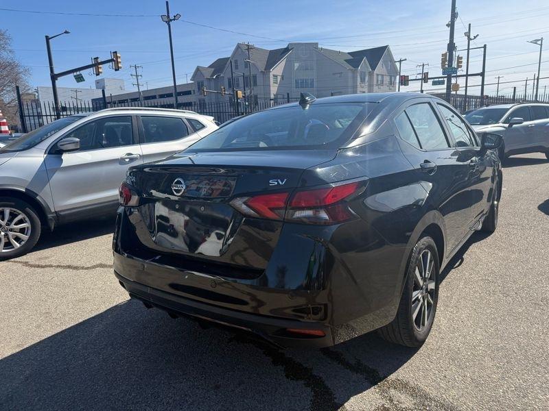 Nissan Versa SV 2021