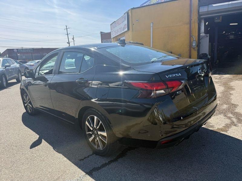 Nissan Versa SV 2021