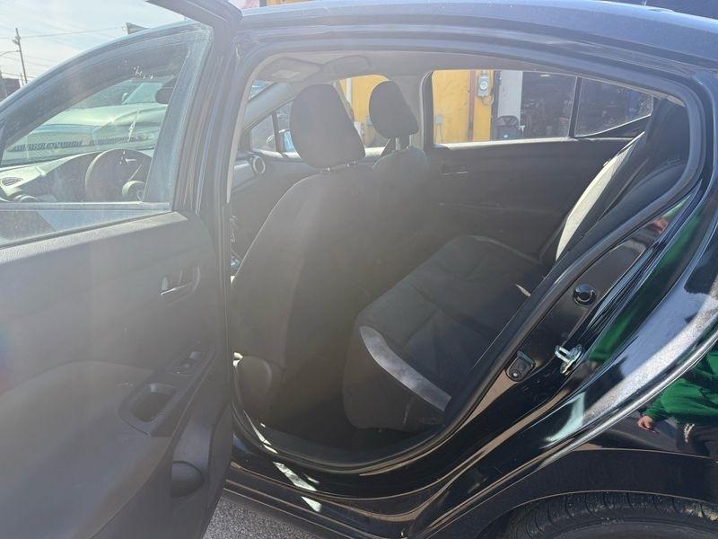 Nissan Versa SV 2021