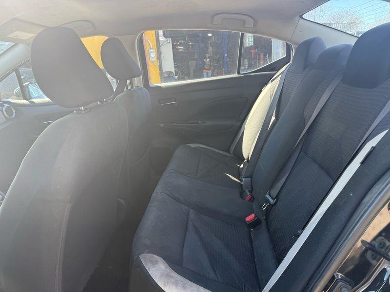 Nissan Versa SV 2021