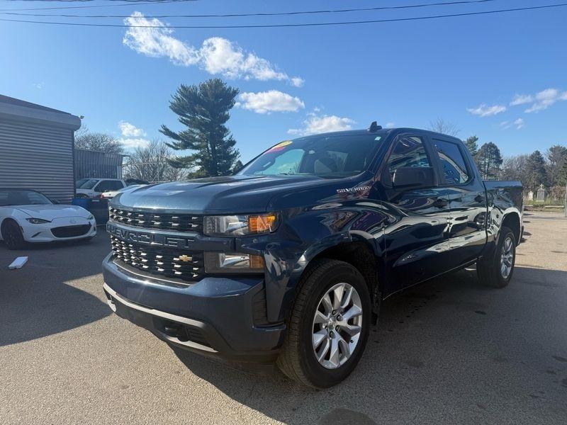 2022 Chevrolet Silverado 1500 Limited Custom Crew Cab Short Box 2WD