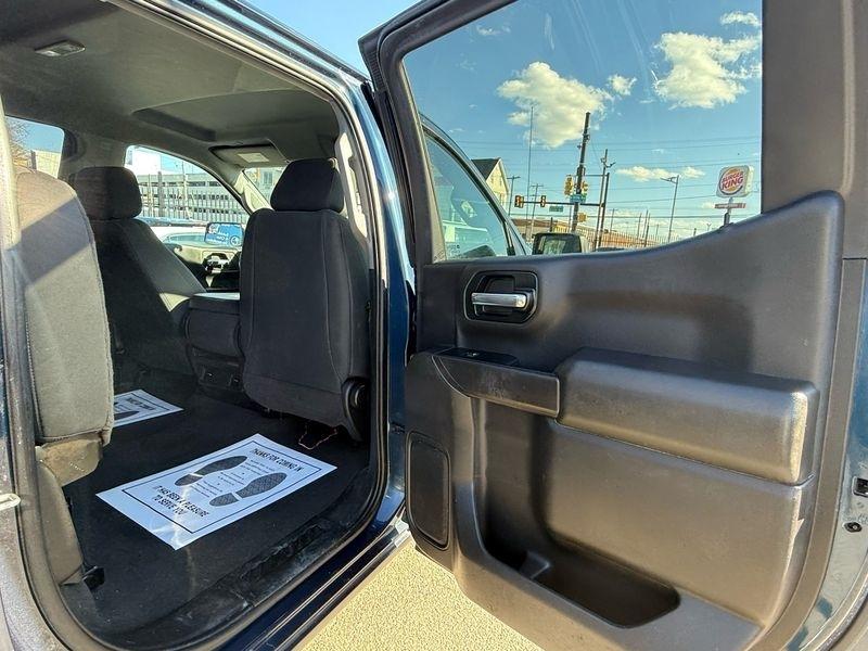 Chevrolet Silverado 1500 Limited Custom Crew Cab Short Box 2WD 2022