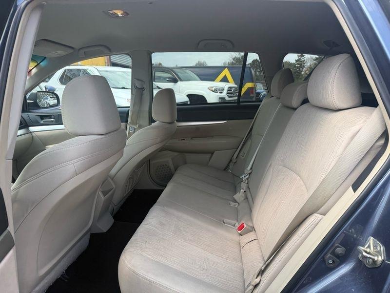 Subaru Outback 2.5i Premium 2013