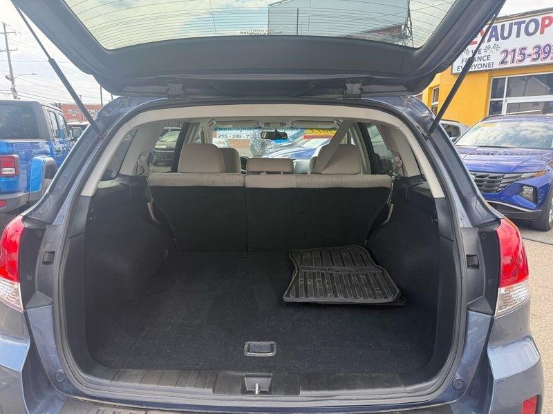 Subaru Outback 2.5i Premium 2013